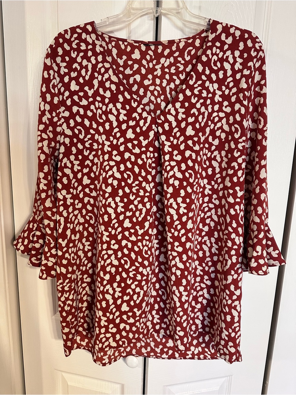 Womens Red & White Printed V-Neck Blouse